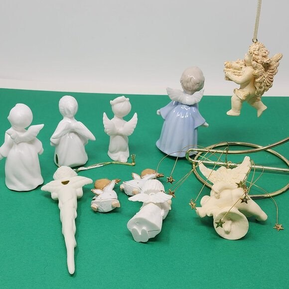 VTG Christmas Ornaments Kissing Angels Cherubs Blue White Resin Porcelain 10 - Picture 9 of 12